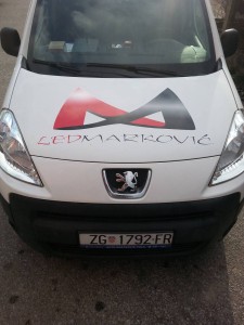 Read more about the article Oslikavanje kombi vozila