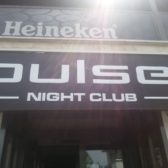 pleksi reklama i pleksi slova koja svjetle