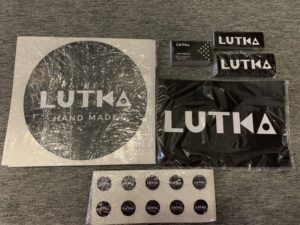 Read more about the article Strojno rezane pvc naljepnice