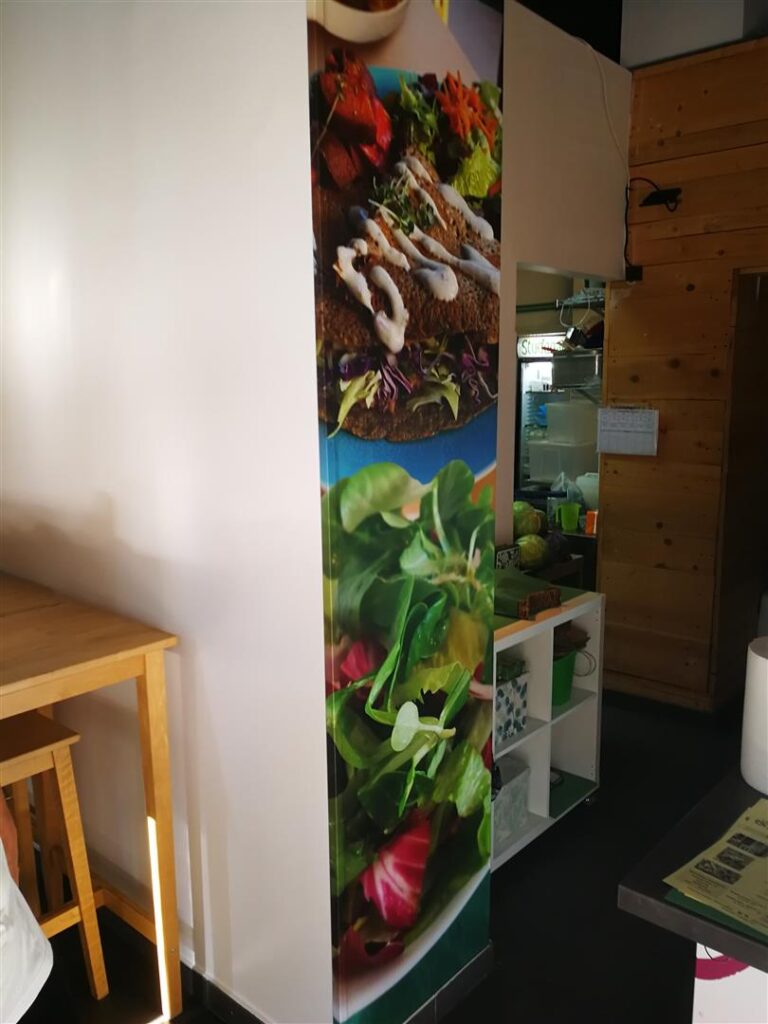 Simple green - Obljepljivanje zida sa folijom